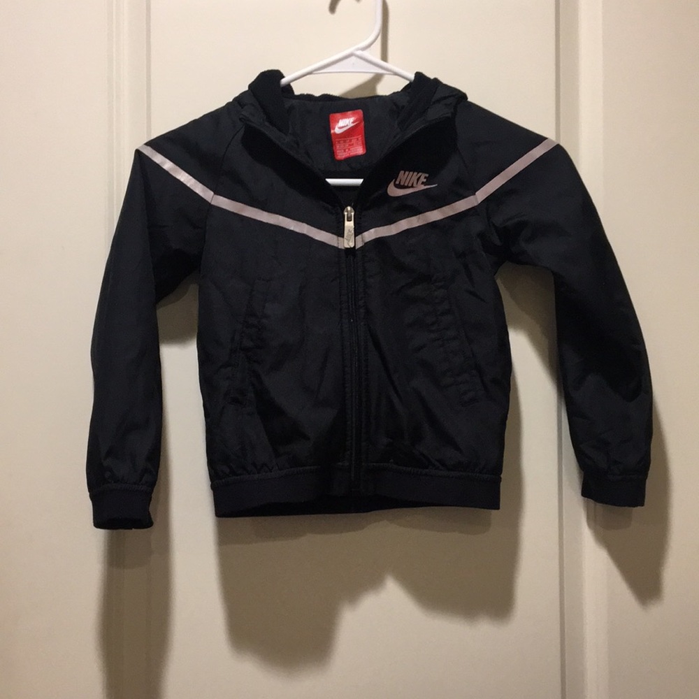 Like New! Nike boys Windbreaker ZipUP fleece lined hood jacket kids size 4 black